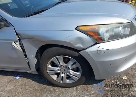 2011 Honda Accord 2.4 Se from USA, damaged, VIN 1HGCP2F68BA111085